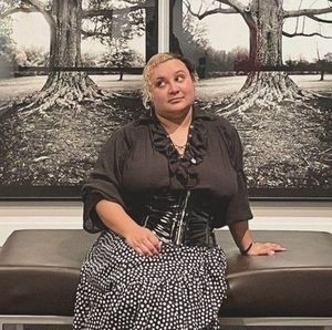 Meet your Posher, Valentina